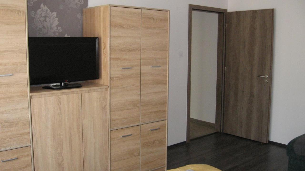 Апартаменти Hz Apartman Мішкольц Екстер'єр фото